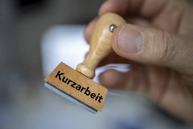 Symbolfoto Kurzarbeitergeld, KUG. Berlin 11.11.2020 Berlin Deutschland *** Symbol photo Short-time work allowance, KUG Berlin 11 11 2020 Berlin Germany Copyright: xThomasxImo photothek.netx
