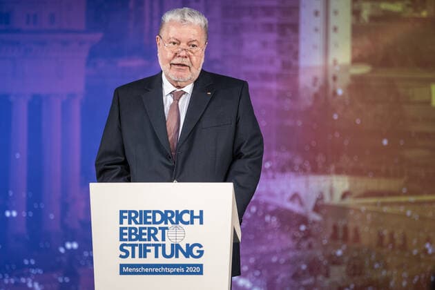 Kurt Beck, Vorsitzender der Friedrich-Ebert-Stiftung, aufgenommen im Rahmen der Verleihung des Menschenrechtspreise 2020 der Friedrich-Ebert-Stiftung in Berlin, 16.11.2020. Berlin Germany