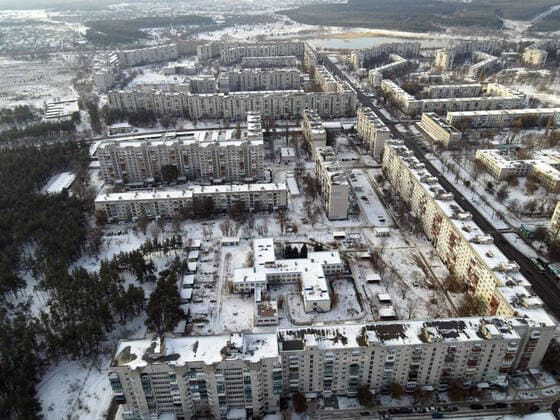 SIEVIERODONETSK, UKRAINE - NOVEMBER 20, 2020 - An aerial view of Sievierodonetsk after a snowfall, Luhansk Region, eastern Ukraine. Sievierodonetsk  Copyright: xKovalyovxOleksiyx