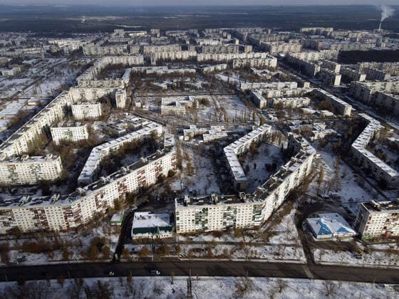 SIEVIERODONETSK, UKRAINE - NOVEMBER 20, 2020 - An aerial view of Sievierodonetsk after a snowfall, Luhansk Region, eastern Ukraine. Sievierodonetsk  Copyright: xKovalyovxOleksiyx