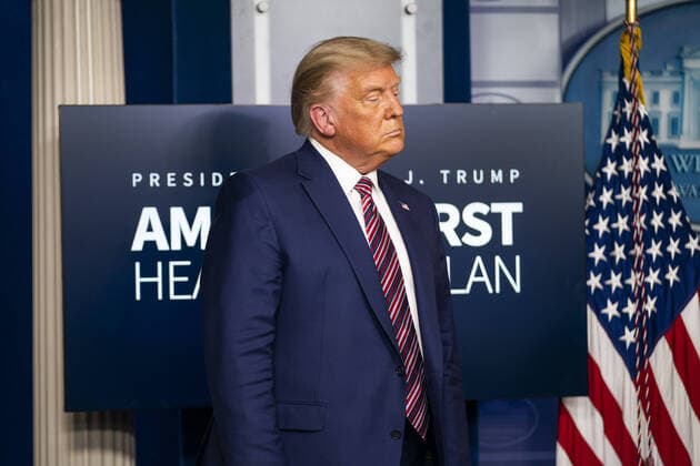 News Themen der Woche KW47 News Bilder des Tages US President Donald J. Trump speaks to the media about delivering lower prescription drug prices for all Americans in the White House Press Briefing Room in Washington, DC, on Friday, November 29, 2020.  WAXO20201120152 JIMxLOxSCALZO