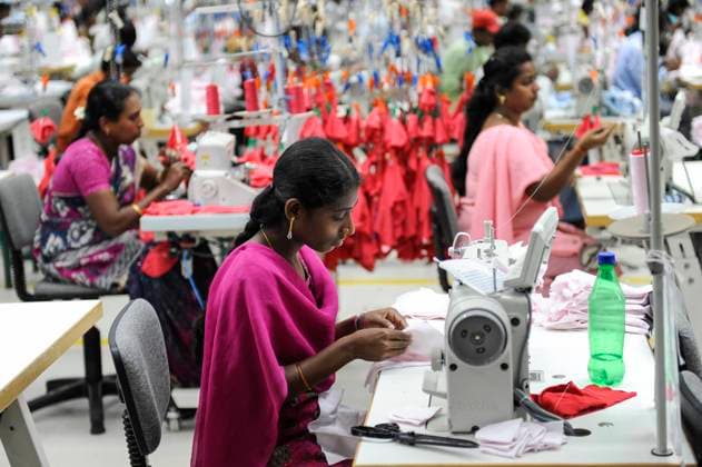 India, fair trade textile units INDIA Tirupur , fair trade textile units , Century Apparels produces organic and fairtrade garments for Export *** INDIEN Tamil Nadu, Tirupur, fairtrade Textilbetriebe , Herstellung von oekologischen und fair gehandelten Textilien bei Century Apparels fuer den Export Tirupur Tamil Nadu India