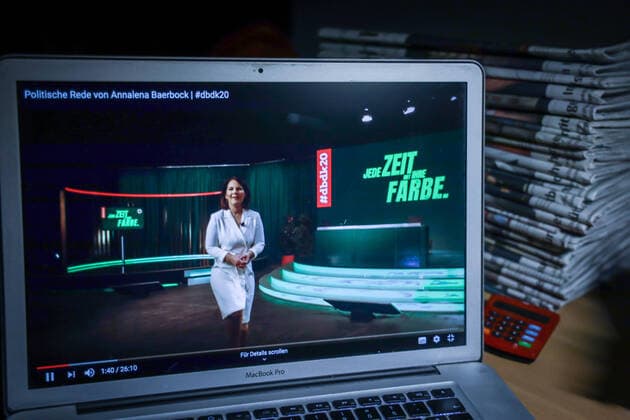 Bundesdelegiertenkonferenz (digitale Versammlung) Bündnis 90 Die Grünen DEU, Deutschland, Karlsruhe, 22.11.2020: 45. Bundesdelegiertenkonferenz, Coronabedingt als digitale Versammlung. Annalena Baerbock, Bundesvorsitzende