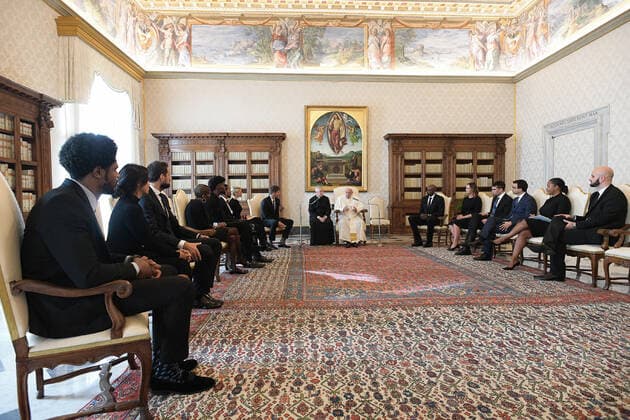 November 23,2020 : pope francesco meets the delegation of the National Basketball Players Association in vatican  Copyright: x VATICANxMEDIAx CPPx xIPAx x CatholicxPressxPhotox