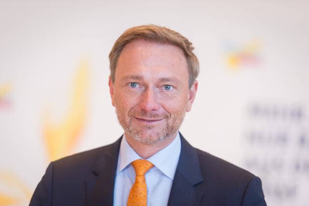 Berlin, Christian Lindner gibt WELT ein Interview im Bundestag Deutschland, Berlin - 24.11.2020: Im Bild ist Christian Lindner (Bundesvorsitzender FDP) während des Interviews im deutschen Bundestag zu sehen. Berlin Bundestag Berlin Deutschland