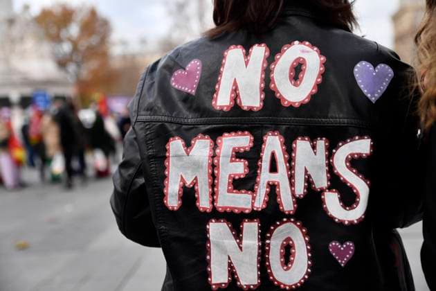News Themen der Woche KW48 News Bilder des Tages Mobilization for the International Day against Violence Against Women, on Place de la Republique in Paris, November 25, 2020.  JulienxMattiax xLexPictorium LePictorium_0238263