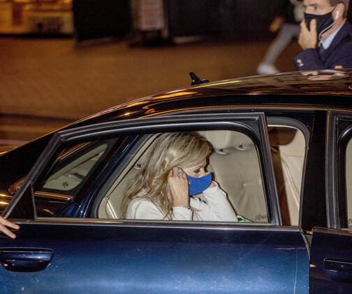 25-11-2020 Amsterdam Queen Máxima arriving for the announcement of the winners of the Koning Willem I prize in the Beurs van Berlage in Amsterdam. The Koning Willem I Foundation was established in 1958 on the initiative of De Nederlandsche Bank by a number of organizations associated with the business community. The aim of the foundation is to give new impulses to the national economy and thus to increase the reputation of the Dutch business community.  Copyright: xPPEx