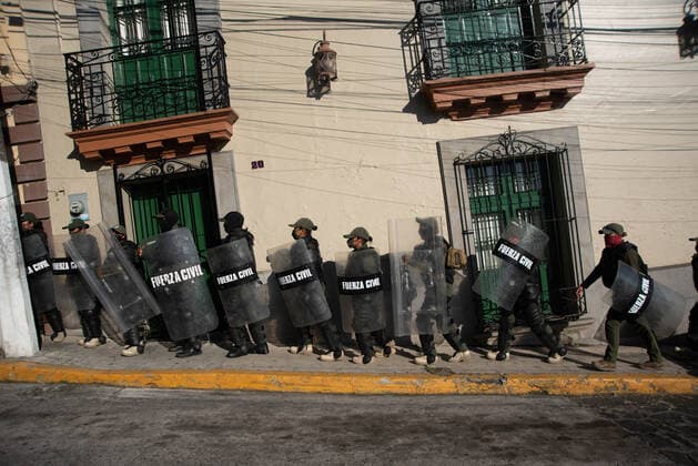November 25, 2020: Feminist women s groups demonstrate in the city of Xalapa against violence against women. The march was held to commemorate the international day against violence against women. Consequently, a large police operation was deployed to intimidate and repress the protesters. - ZUMAqp1_ 20201125_zip_qp1_003 Copyright: xHectorxAdolfoxQuintanarxPerezx