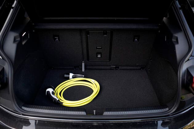 Volkswagen ID.3 Life (1st edition). Charging cables in the car boot trunk STOCKHOLM SVERIGE x10050x *** Volkswagen ID 3 Life 1st edition Charging cables in the car boot trunk STOCKHOLM SVERIGE x10050x,  Copyright: xPontusxLundahl TTx VW ID 3 LIFE