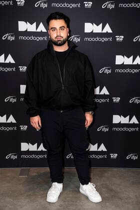 Nicki Pooyandeh vinder prisen som AArets Producer ved Danish Music Awards i Royal Arena loerdag den 28. november 2020. , Copyright: MartinxSylvestx cop300 spdk20201129-000530-L