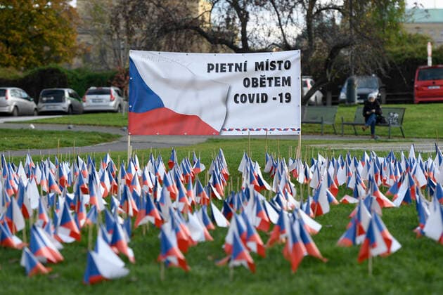 A symbolic place of reverence for the victims of the COVID-19 disease was created in Klarov, Prague, Czech Republic, pictured on November 29, 2020. (CTKxPhoto OndrejxDeml) CTKPhotoP202011290215601  dml 001