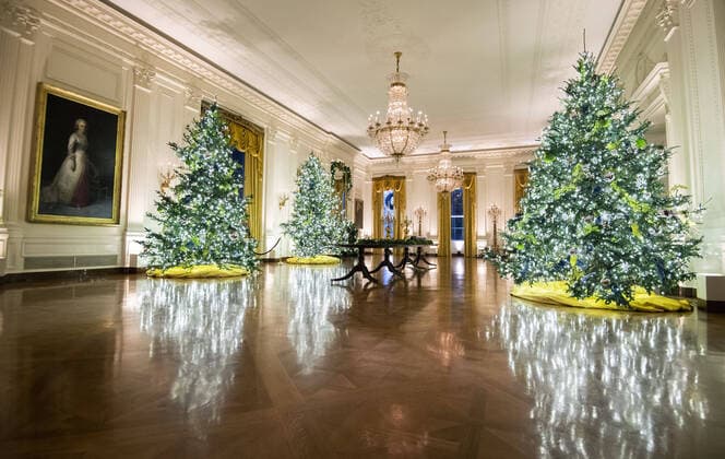 Bilder des Jahres 2020, Entertainment 11 November Entertainment Bilder des Tages News Bilder des Tages The East Room is decorated for the holidays at the White House in Washington, DC on Monday, November 30, 2020. This year s theme is, America the Beautiful and is a tribute to the natural wonders of the country.  WAP20201130312 KEVINxDIETSCH