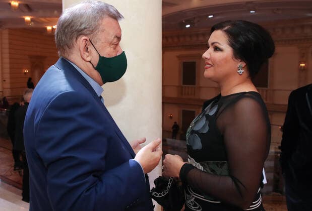 MOSCOW, RUSSIA â€“ NOVEMBER 30, 2020: Bolshoi Theatre director Vladimir Urin (L) and opera singer Anna Netrebko at the 25th Stanislavsky Award ceremony at the Bolshoi Theatre. Netrebko won a Stanislavsky prize for outstanding creative achievement in world opera . The Stanislavsky Award is an international prize established in 1994 and presented by the Stanislavsky Foundation to theatre actors, directors, critics and others for their contribution to Russian and world theatre. Vyacheslav Prokofyev TASS  TS0F00D0