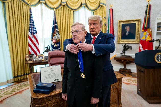 December 3, 2020, Washington, District of Columbia, USA: United States President Donald J. Trump presents the Medal of Freedom to Lou Holtz, in the in the Oval Office of the White House in Washington, DC, Thursday, Dec, 3, 2020. Afterwards he makes remark about the election and the Attorney General Washington USA - ZUMAs152 20201203_zaa_s152_008 Copyright: xDougxMillsx
