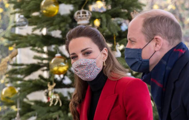 . 08 12 2020. Bath, United Kingdom. Prince William and Kate Middleton, the Duke and Duchess of Cambridge, during a visit to Cleeve Court Residential Care Home in Twerton, Bath, United Kingdom, on the final day of their Royal Train tour of the UK.  xPoolx xi-Imagesx IIM-21887-0158