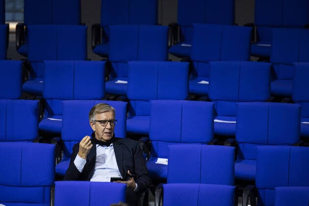 Dietmar Bartsch, DIE LINKE Fraktionsvorsitzender, aufgenommen im Rahmen der Haushaltsdebatte zum Thema Umwelt und Naturschutz im Deutschen Bundestag in Berlin, 08.12.2020. Berlin Deutschland
