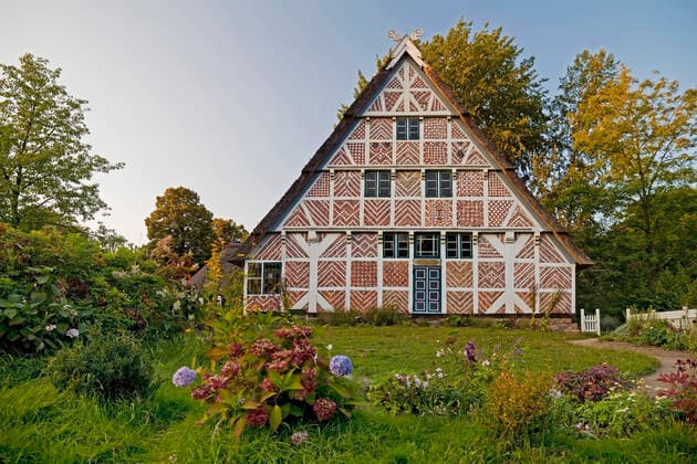 Altlaender Haus auf der Stader Insel, Freilichtmuseum, Deutschland, Niedersachsen, Stade old country house on the island of Stade, open air museum, Germany, Lower Saxony, Stade BLWS634526