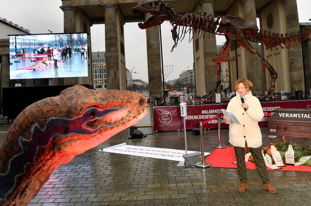 Marion Kracht bei der Mahnwache zur Rettung der Veranstaltungswirtschaft vom Aktionsbündnis Alarmstufe Dunkelrot am Brandenburger Tor. Berlin, 09.12.2020