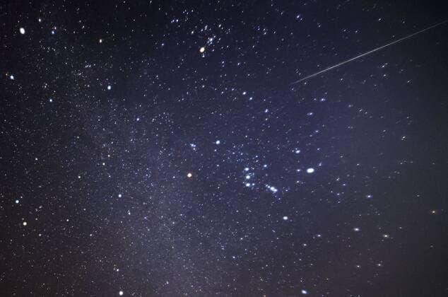 Geminid meteor shower peaks Photo shows a shooting star of the Geminid meteor shower observed from Futaba in Fukushima Prefecture, northeastern Japan, on Dec. 13, 2020. This year s Geminid meteor shower peaked from the evening of Dec. 13 to the early hours of Dec. 14. 
