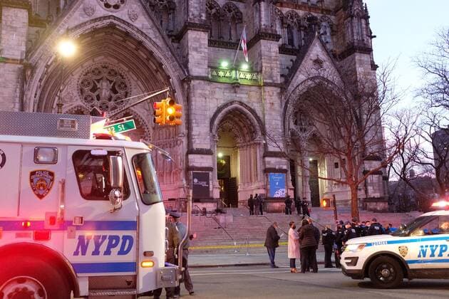 December 13, 2020, Manhattan, New York, United States of America: Police respond after a shooting incident outside the Cathedral of Saint John the Divine on West 112th Street and Amsterdam Avenue in Manhattan, New York City on Sunday, December 13, 2020. Manhattan United States of America - ZUMAm67_ 20201213_zaf_m67_155 Copyright: xGardinerxAndersonx