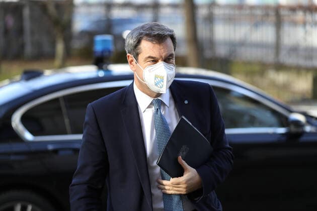 Pressekonferenz von Ministerpräsident Dr. Markus Söder, Wirtschaftsminister Hubert Aiwanger, Kultusminister Prof. Dr. Michael Piazolo und Sozialministerin Carolina Trautner Markus Söder will den harten Lockdown, München Bayern Deutschland Prinz-Carl-Palais