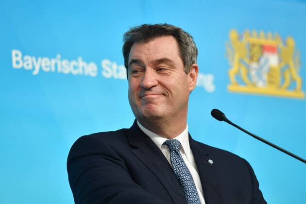 Markus SOEDER (Ministerpraesident Bayern und CSU Vorsitzender), Einzelbild,angeschnittenes Einzelmotiv,Portraet,Portrait,Porträt Pressekonferenz der Bayerischen Staatsregierung nach ausserordentlicher Ministerratssitzung zum Thema Harter Lockdown in der Corona Pandemie am 14.12.2020 im Prinz Carl Palais in Muenchen.