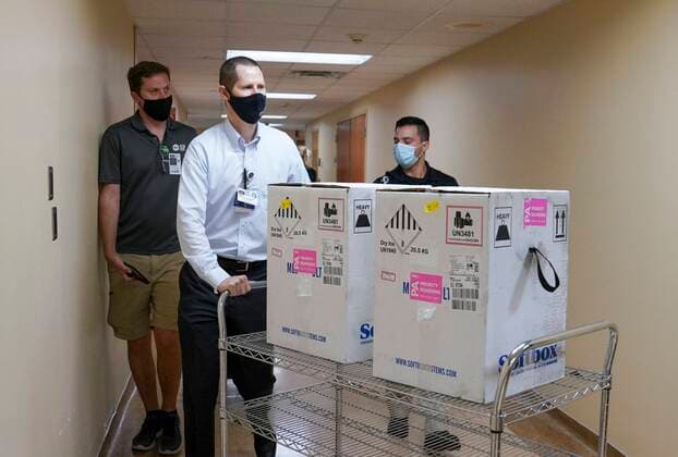 Bilder des Jahres 2020, News 12 Dezember News Bilder des Tages December 14, 2020, Tampa, Florida, USA: Boxes containing the COVID-19 vaccine are seen at Tampa General Hospital Monday, Dec. 14, 2020 in Tampa. Tampa General Hospital was one of the first hospitals to receive the vaccine. Tampa USA - ZUMAs70_ 20201214_zan_s70_002 Copyright: xMarthaxAsencio-Rhinex