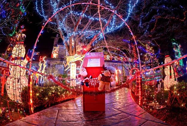 (201215) -- RICHMOND, Dec. 15, 2020 -- Photo shows a lights display at the Ho Ho Ho house of the Woodman family in Richmond, Canada, Dec. 14, 2020. The Woodman family in Richmond has decorated their house, also known as the Ho Ho Ho house, for more than 30 years during the Christmas festive season. (Photo by Xinhua) CANADA-RICHMOND-CHRISTMAS-LIGHTS DISPLAY AndrewxSoong 