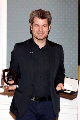 Nikolas Migut (Preisträger Kategorie Charity Initiative), bei der Preisverleihung MacherInnen des Jahres 2020 im Atlantic Hotel. Hamburg, 14.12.2020