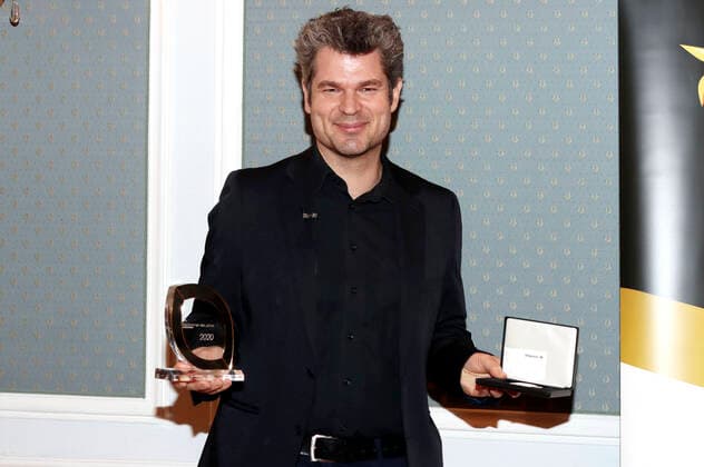 Nikolas Migut (Preisträger Kategorie Charity Initiative), bei der Preisverleihung MacherInnen des Jahres 2020 im Atlantic Hotel. Hamburg, 14.12.2020