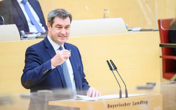 Ministerpräsident Dr. Markus Söder, MdL, hält eine Regierungserklärung zur aktuellen Lage der Corona-Pandemie vor dem Bayerischen Landtag. Ministerpräsident Dr. Markus Söder, MdL, hat am 8. Dezember 2020 vor dem Bayerischen Landtag seine sechste Regierungserklärung zur aktuellen Lage der Corona-Pandemie in Bayern gehalten. Es geht in der Debatte nicht nur um Meinungen, sondern den Grundauftrag des Parlaments, Land und Menschen zu beschützen , so Ministerpräsident Dr. Markus Söder, MdL. ! ACHTUNG: Nur redaktionelle Nutzung-Editorial Use Only, mit vollständiger Creditnennung: imago images-Bayerische Staatskanzlei !