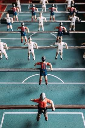 IMAGO Creative: Klub-Sport Table football game with players Copyright: xAlexxSalcedox Model Released