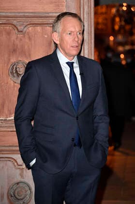 Johannes B. Kerner beim Fototermin vor der Aufzeichnung der ZDF-Sendung Weihnachten mit dem Bundespräsidenten aus der Kirche St. Marien. Bernau bei Berlin, 16.12.2020