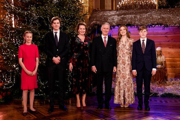 Brussels , 16 12 2020 Belgian Royals celebrate Christmas at the Royal Palace with aChristmas concert rehearsal by the Scala choir, Throne Room decorated with an origami installation by Charles Kaisin , recording of Christmas greetings by members of the Royal Family and a traditional Christmas photo . Pix : Princess Eleonore Prince Gabriel Queen Mathilde King Philippe Princess Elisabeth Prince Emmanuel Credit : .Frederic Sierkowski POOL Reporters Reporters GYS