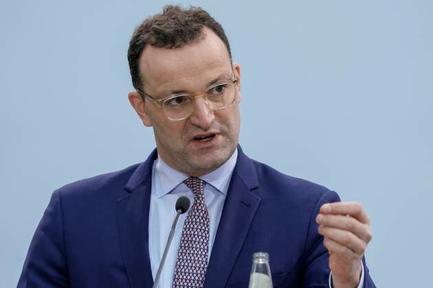 PK Unterzeichnung Coronavirus-Impfverordnung Aktuell, 18.12.2020, Berlin, Jens Spahn Bundesgesundheitsminister Pressekonferenz zur Unterzeichnung der Coronavirus-Impfverordnung im Bundesgesundheitsministerium (BMG) in Berlin Berlin Berlin Deutschland