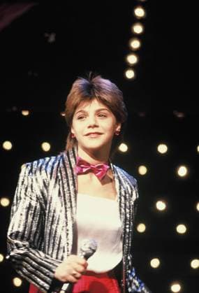 Die Saengerin Sandra Kim die den Eurovision Song Contest in Bergen, Norwegen, am 3. Mai 1986 gewann bei einem TV Auftritt am 15.06.1986 *** The singer Sandra Kim who won the Eurovision Song Contest in Bergen, Norway, on 3 May 1986 during a TV appearance on 15 06 1986.