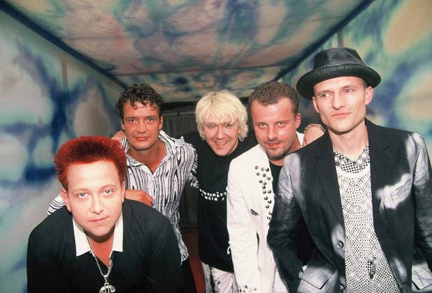 Archivbilder der Woche KW51 Die Band Die Prinzen posieren am 12.08.2001 *** The band Die Prinzen posing on 12 08 2001