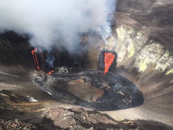 December 21, 2020 - Hawaii, USA - A steam and gas plume from the eruption in Halemaumau crater at Kilauea summit. Lava contained within the crater produced by the lava interacting with, and boiling off, the summit water lake that resided in the base of Halemaumau crater. USA - ZUMAz03_ 20201221_sha_z03_284 Copyright: xUSGSx