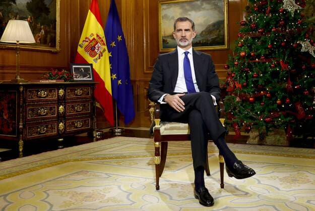 Entertainment Themen der Woche KW52 Bilder des Jahres 2020, Entertainment 12 Dezember Entertainment Bilder des Tages Spain s King Felipe VI addresses his traditional Christmas Eve speech at La Zarzuela Palace, in Madrid, Spain (issued on 24 December 2020). The speech is addressed amid judicial proceedings against his father, Emeritus King Juan Carlos I, for alleged hidden funds abroad. Spain s King Felipe VI addresses his traditional Christmas Eve speech !ACHTUNG: NUR REDAKTIONELLE NUTZUNG!  Copyright: xBallesterosx GRAF1288 20201224-637444337231735611