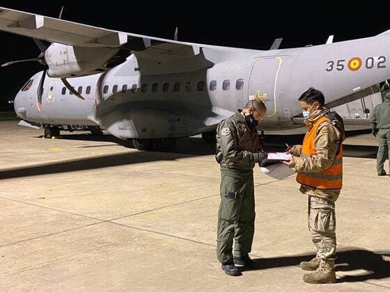 Army personnel during the arrival of the first doses of COVID-19 vaccine by air in Mallorca (Balearic Islands, Spain) on December 26, 2020 at 8:00 p.m. 26 DECEMBER 2020 Moncloa 12 26 2020 Mallorca (Balearic Islands) Mallorca (Balearic Islands) Spain Copyright: xMoncloax 3494665