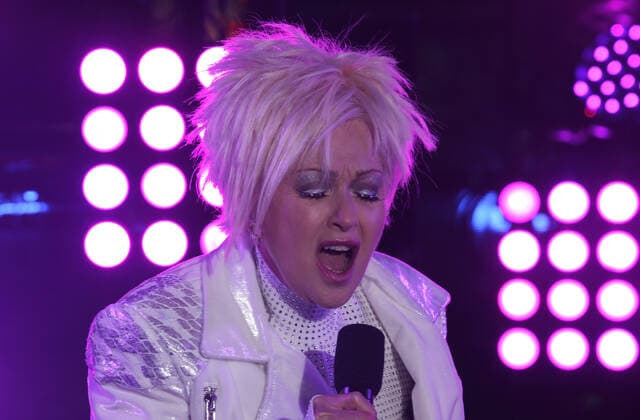 Entertainment Bilder des Tages Cyndi Lauper performs in Times Square on New Year s Eve on Thursday, December 31, 2020 in New York City. Pool  NYPX20201231231 GaryxHershorn