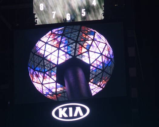 December 31, 2020, Manhattan, New York, USA: The Waterford Crystal Ball gets set to fall to ring in 2021 in Times Square. Manhattan USA - ZUMAr334 20201231_znp_r334_023 Copyright: xDebraxL.xRothenbergx