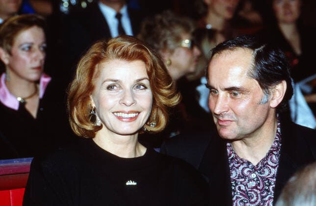 Stars in der Manege 1989 Stars in der Manege, Zirkus-Show aus München, Deutschland 1989, mit dabei: Schauspielerin Senta Berger mit Ehemann Michael Verhoeven, München Bayern Deutschland *** Stars in the Manege 1989 Stars in the Manege, circus show from Munich, Germany 1989, with actress Senta Berger with husband Michael Verhoeven, Munich Bavaria Germany Copyright: FrankxHempel Nur redaktionelle Nutzung. Editorial usage only. UnitedArchives31905163_32 EDITORIAL USE ONLY