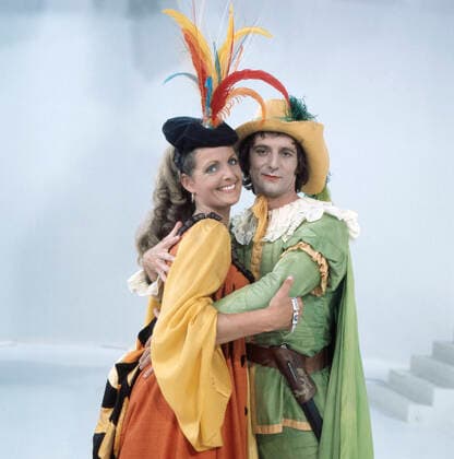 Die Späße des Scapin,1977 Kathrin Ackermann und Günther Maria Halmer in Die Späße des Scapin, 1977. Kathrin Ackermann and Günther Maria Halmer in Die Späße des Scapin, 1977., Deutschland Copyright: Impress UnitedArchives00026384 EDITORIAL USE ONLY