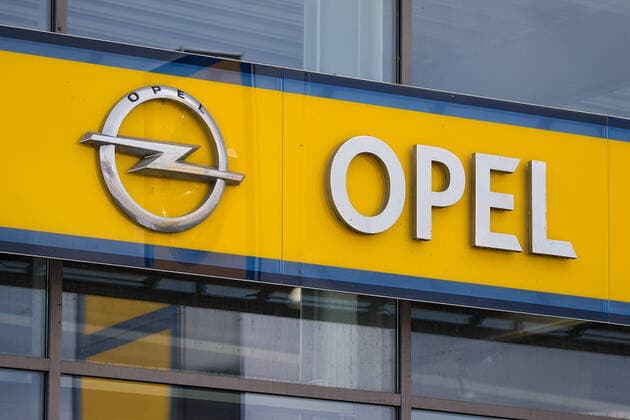 Melle, Deutschland 03.Mai 2020: Symbolbilder - 2020 Opel, Schriftzug, Logo, Feature Symbol Symbolfoto charakteristisch Detail Landkreis Osnabrück Niedersachsen Copyright: xFotostandx xGelhotx