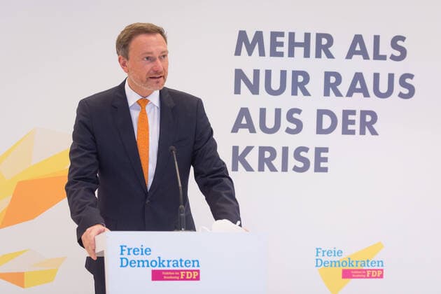 News Bilder des Tages Berlin, Christian Lindner gibt Pressekonferenz im Bundestag Deutschland, Berlin - 12.01.2021: Christian Lindner (Bundesvorsitzender FDP) gibt Pressekonferenz vor der Sitzung der FDP Fraktion im deutschen Bundestag zu sehen. Berlin Bundestag Berlin Deutschland