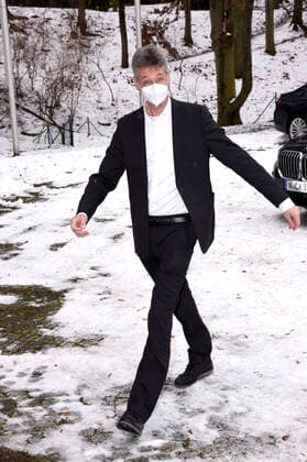 Michael Piazolo bei der Pressekonferenz zu den aktuellen Entwicklungen der Corona-Pandemie und Verschärfung der Maßnahmen zu deren Eindämmung im Freistaat Bayern im Prinz-Carl-Palais. München, 12.01.2021