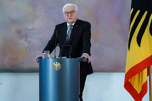 Appell des Bundespraesidenten zur staerkeren Nutzung des Homeoffice in Zeiten der Corona Pandemie Aktuell, 15.01.2021, Berlin, Bundespraesident Frank-Walter Steinmeier im Portrait beim Pressestatement zur Vorstellung eines gemeinsamen Appells zur staerkeren Nutzung des Homeoffice in Zeiten der Corona Pandemie im Schloss Bellevue Berlin Berlin Deutschland