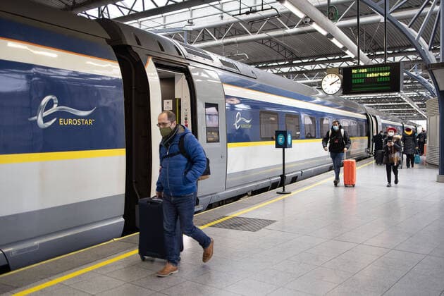 Illustration picture shows the arrival of a train of railway company Eurostar from London at the Brussel-Zuid - Bruxelles-Midi - Brussels-South train station, Friday 15 January 2021. The government announced stricter rules from passengers arriving in Belgium from non-EU territories.  NICOLASxMAETERLINCK 2624228