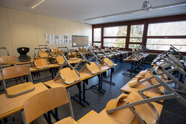 Sindelfingen BBKZ, Sindelfinger Schueler holen erste und zweite Preis am Bundeswettbewerb fuer Mathematik , 15.01.2021, BBKZ, Sindelfinger Schueler holen erste und zweite Preis am Bundeswettbewerb fuer Mathematik , Schule geschlossen, leeres Klassenzimmer, 15.01.2021, Copyright: xEIBNER DROFITSCHx EP_ddh